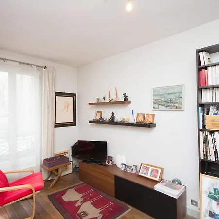 Beautiful & Spacious Near Montmartre *
