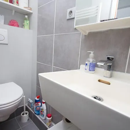 Beautiful & Spacious Near Montmartre * Parigi
